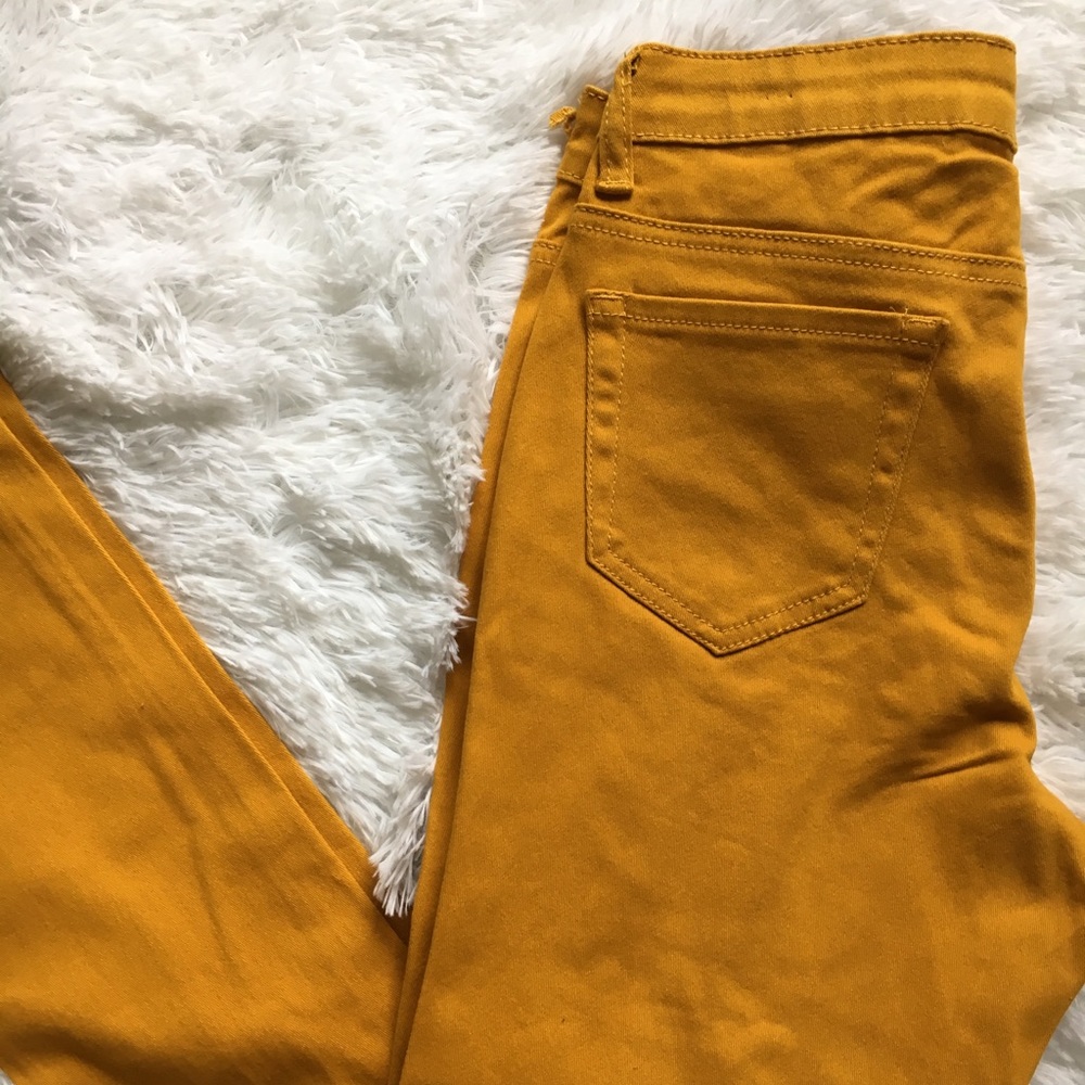 Yellow destroyed jeans - Picture 5 of 6